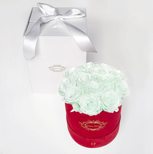 5 People Who Will Love One Year Roses in A Box