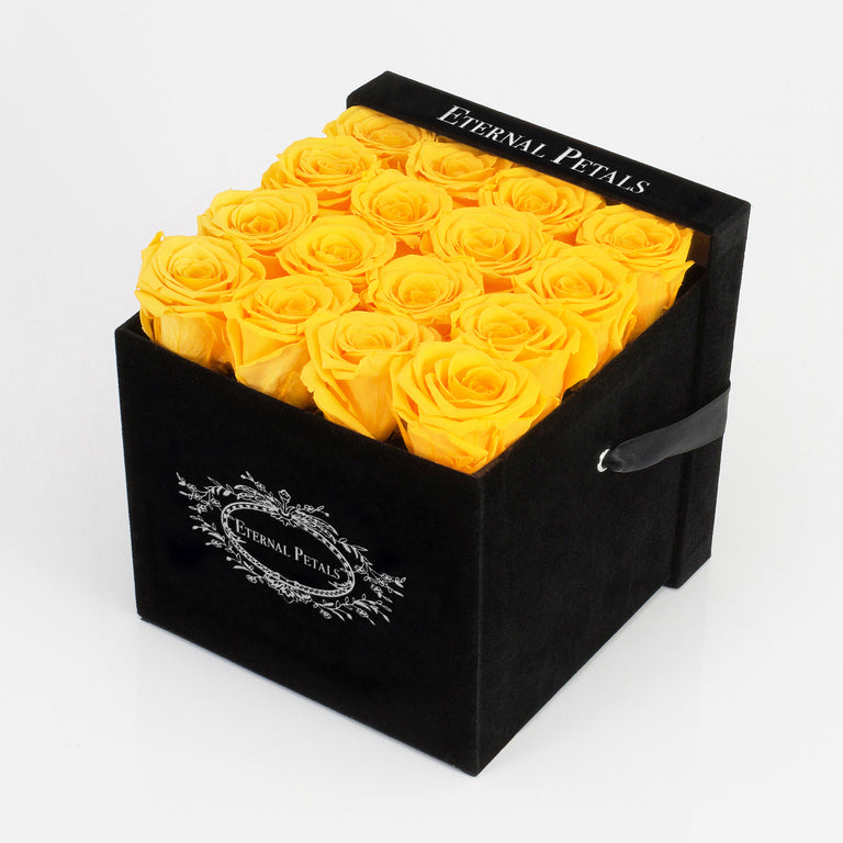 BUMBLEBEE | BLACK FLOWER BOX (DELIVERY AFTER 10TH MAY)
