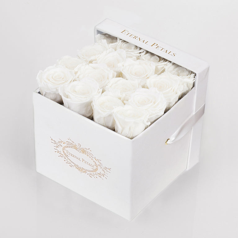 SNOW WHITE | WHITE FLOWER BOX