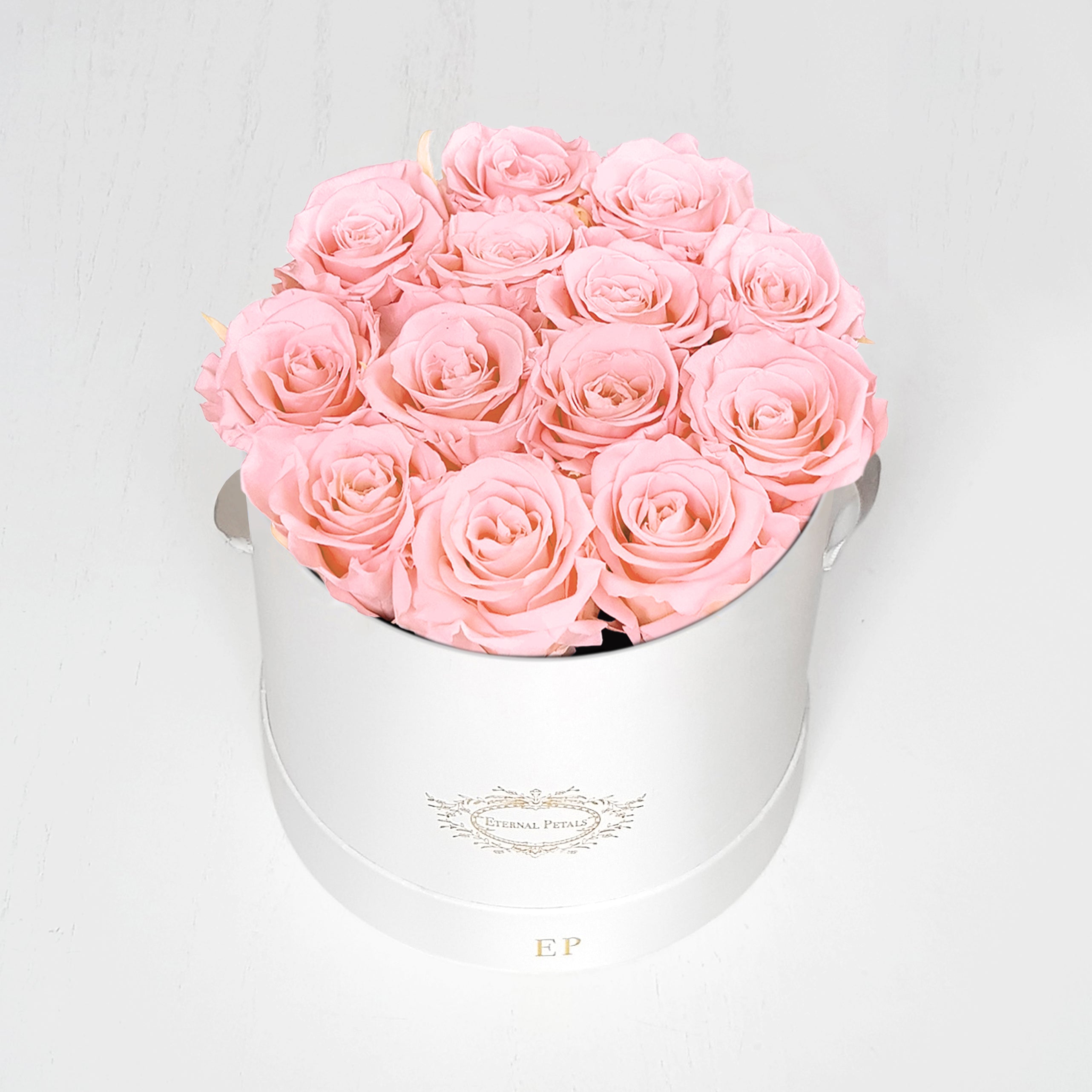 White Blush Roses 14 Blush Roses in White Velvet Box | Valentine Day Flowers London ...